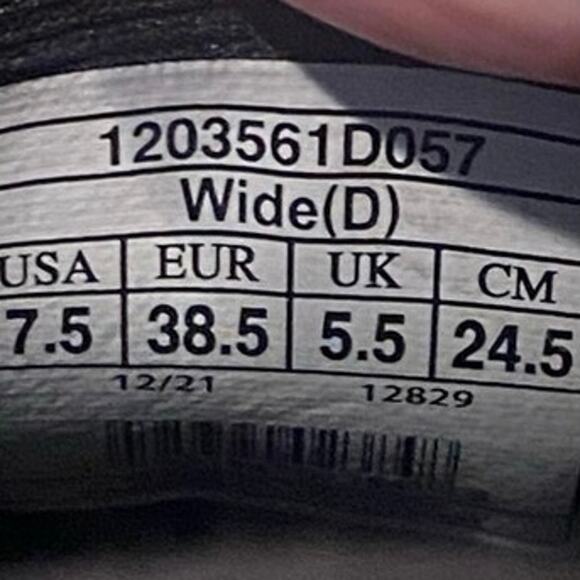 Brooks "Ghost 14" Women's Running Sneaker, Black/Silver, 7.5, #1203561D057 Wide - Picture 6 of 10